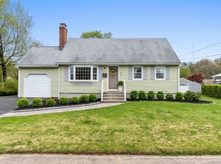 23 Pinnacle Rd, Plainville, CT 06062