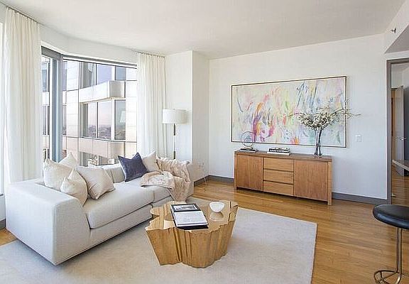 5th image of 8 Spruce St APT 66T