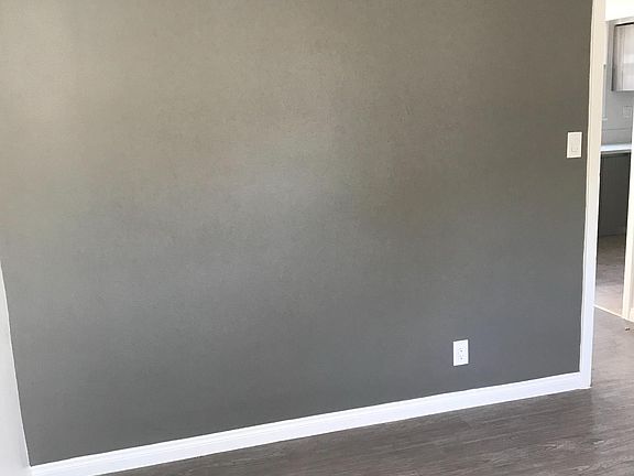 3rd image of 3100 W Vernon Ave #4409