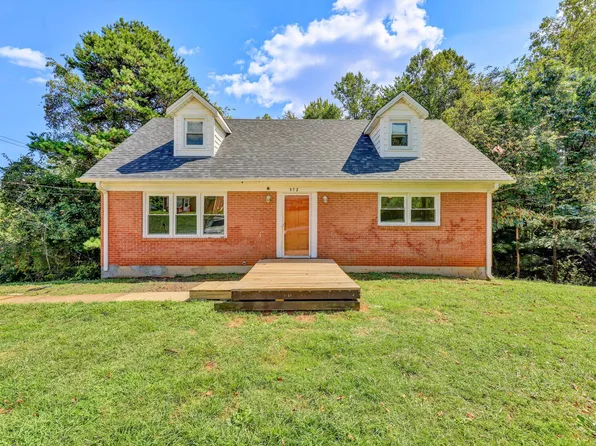 372 Trott Cir, Martinsville, VA 24112