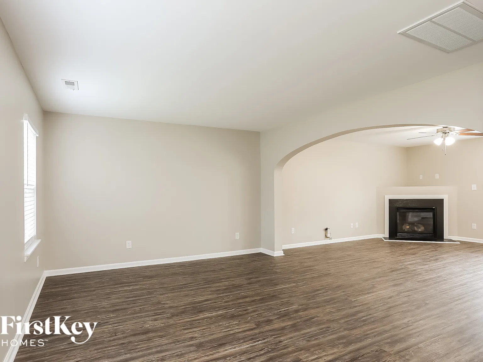 4 bed, 2.5 bath, 1863 sqft, $2,710 — Photo 4