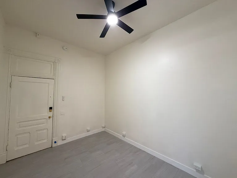 444 G St #32 — Photo 5