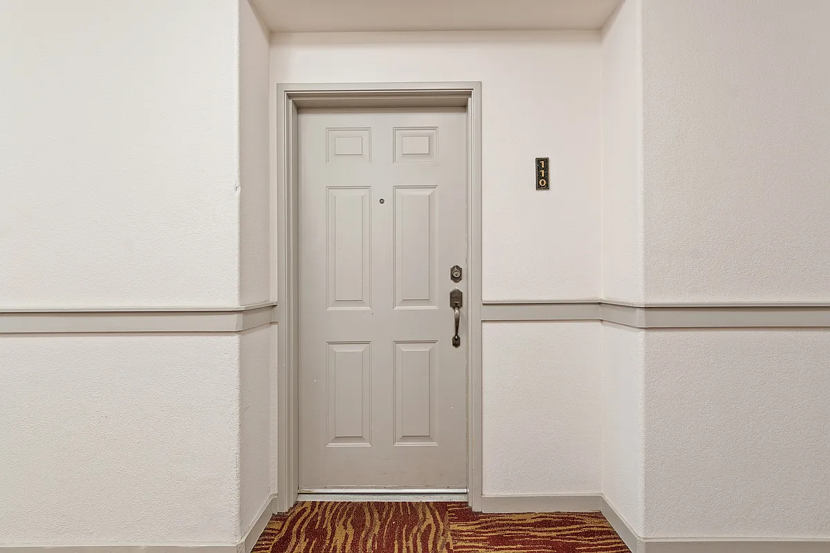 2 bed, 1102 sqft, $3,590 — Photo 1