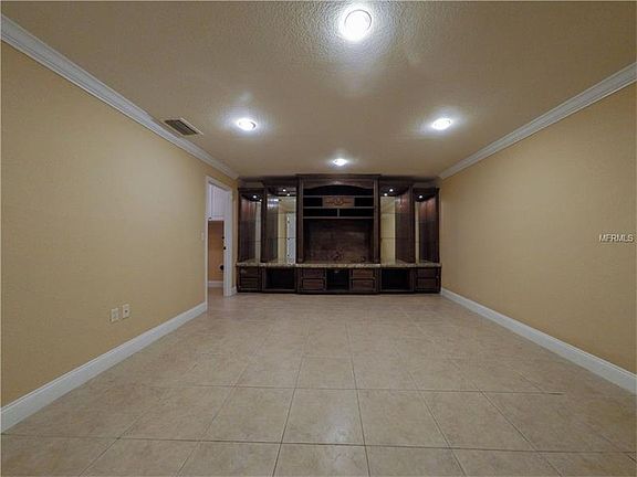 5th image of 4408 Selkirk Ln W