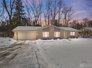 1510 Ambridge Rd, Dayton, OH 45459