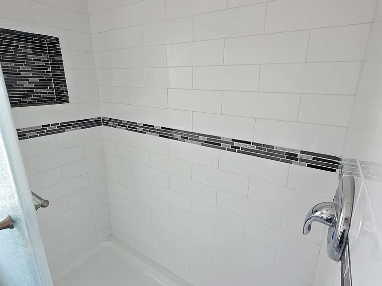 169 Johnson Ave #3 — Photo 2