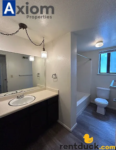 Fairway Estates Condominiums — Photo 9