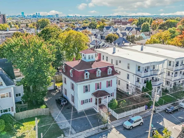 20 Rockland Ave APT 3, Malden, MA 02148