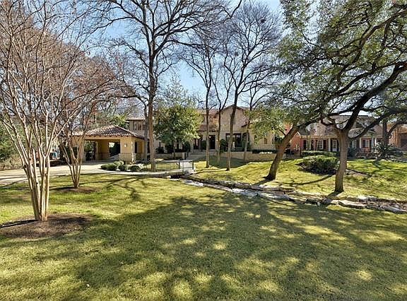 3rd image of 1309 Elton Ln