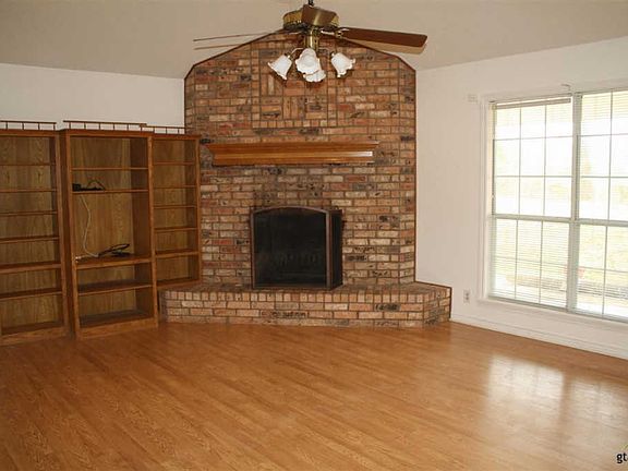 2nd image of 15887 Cripple Creek Dr