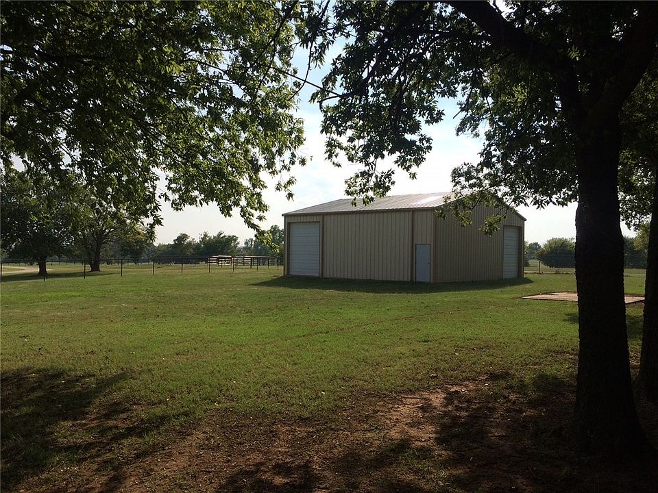 2nd image of 326 W Franklin Rd