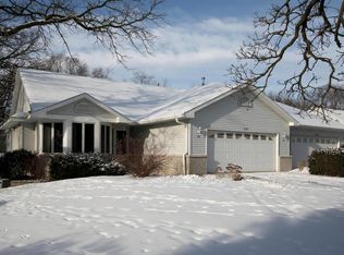 7520 Silver Lake Rd, Mounds View, MN 55112