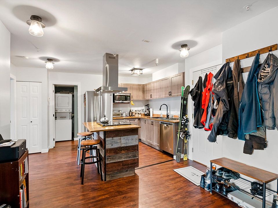 40120 Willow Cres Squamish, BC, V8B0L7 Apartments for Rent Zillow