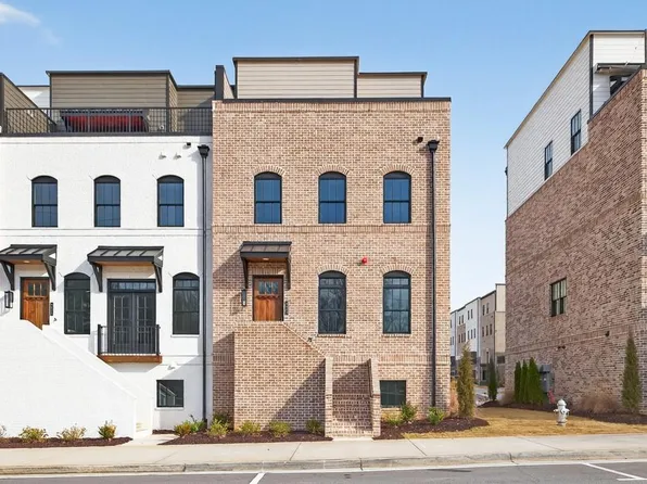 4810 Moonview Ln, Sugar Hill, GA 30518