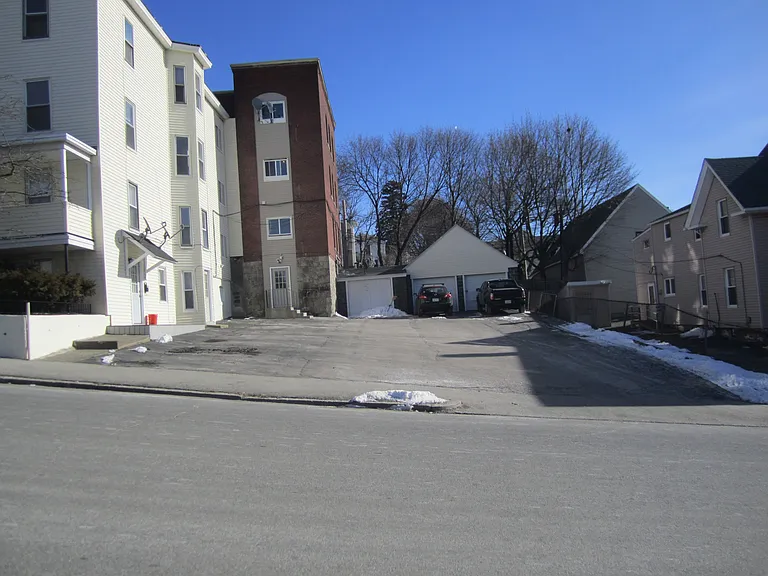 30 Thorne St #3 — Photo 8