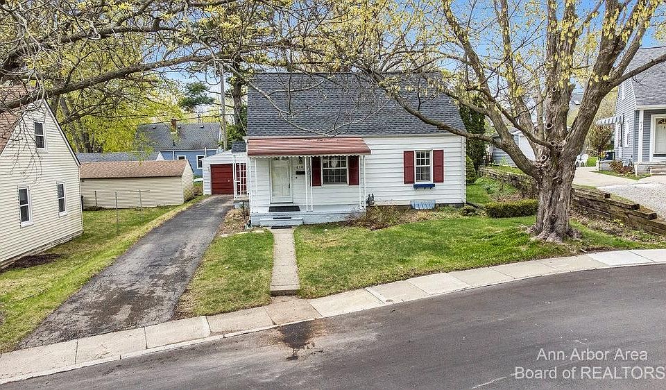 1st image of 614 Wilton Ct