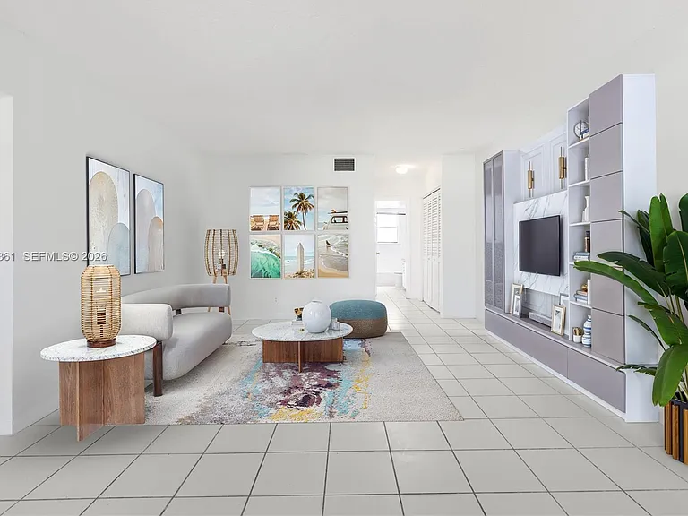 500 NE 2nd St #223 — Photo 15