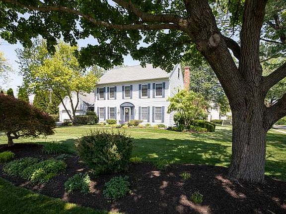 3rd image of 3881 Terwood Dr