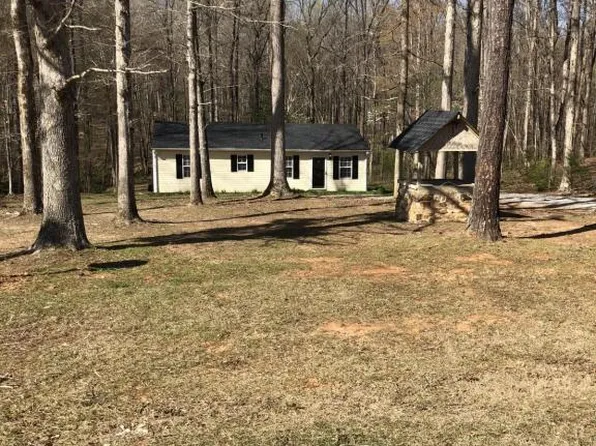 139 Bunker Ct, Macon, NC 27551