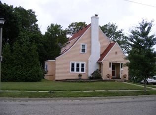 512 Riley St, Lansing, MI 48910