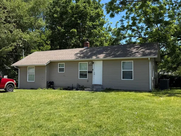 2224 N Weller Avenue, Springfield, MO 65803