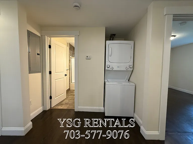 24 Sunset St #1 — Photo 5