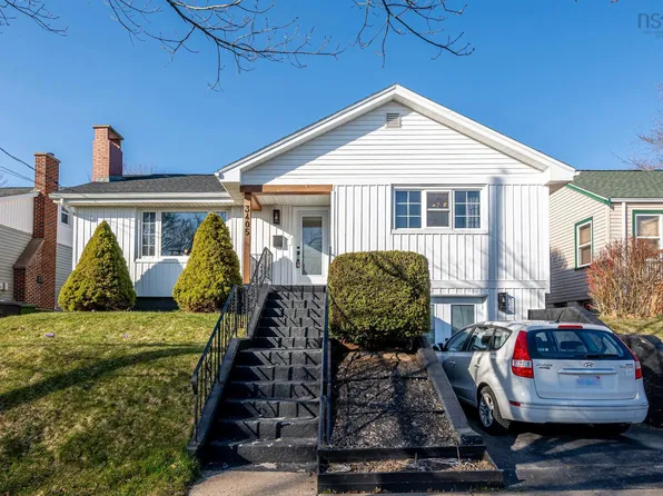 3405 Claremont St, Halifax, NS B3L 3L6