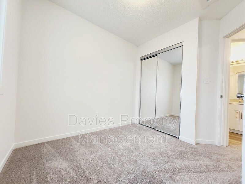Edmonton Townhouse for rent - 3 Bedrooms — photo 14