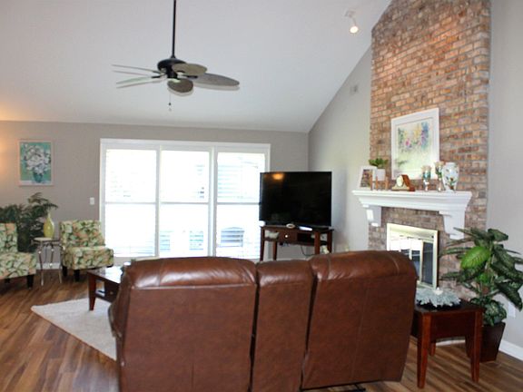 5th image of 2612 Kingston Pt
