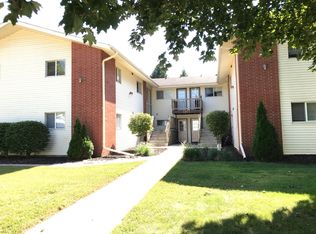 2977 Austin St APT 6, East Troy, WI 53120