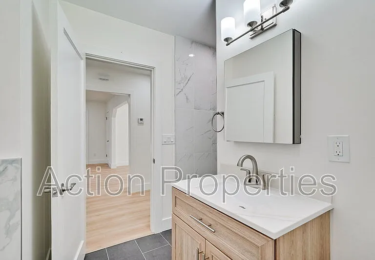 207 Haight St — Photo 15