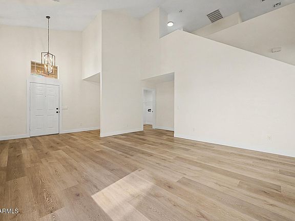 4th image of 12382 W TURNEY Avenue