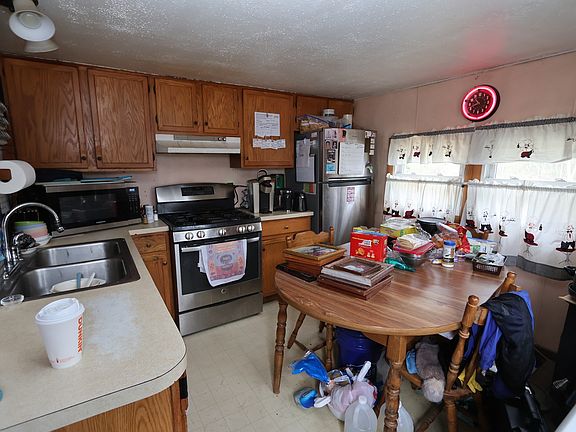 5th image of 31 Great Pond Rd