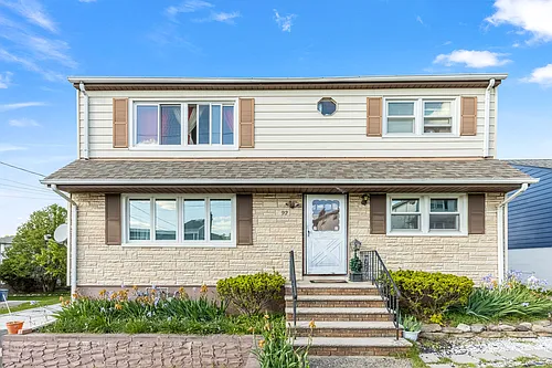 92 Cedarhurst Ave #1 Photo 1