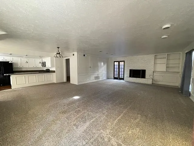 919 N Elm St #A — Photo 5