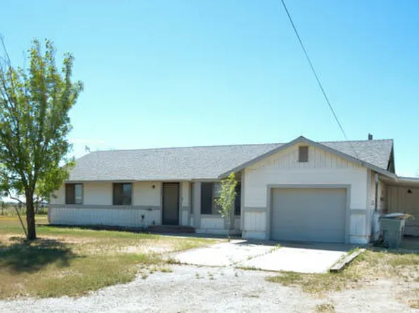 5902 Margaritha Ln, Rosamond, CA 93560