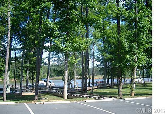 2nd image of 3220 Ashwood Park Dr