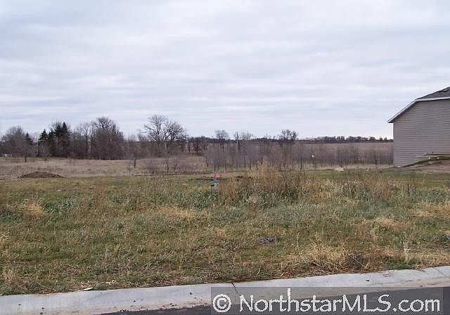 2nd image of 4681 1st St NE