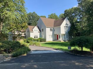 32 Marvin Ridge Pl, Wilton, CT 06897