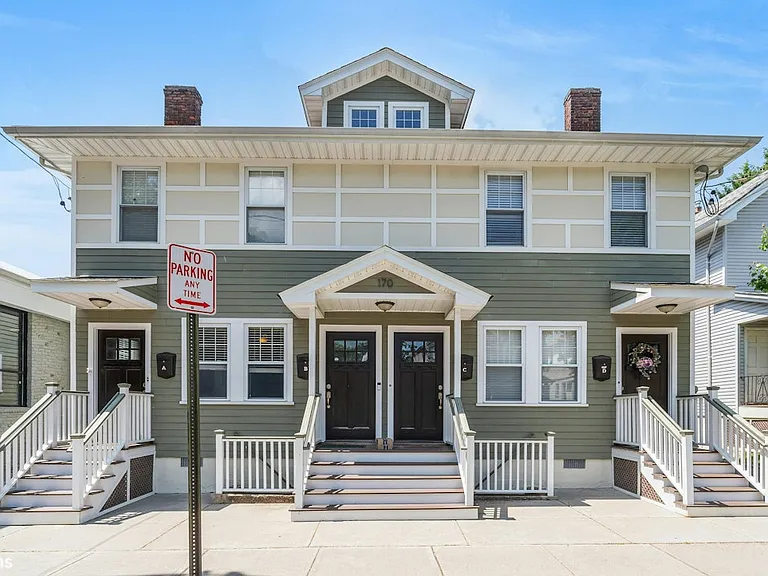 170 Pine St #A — Photo 1