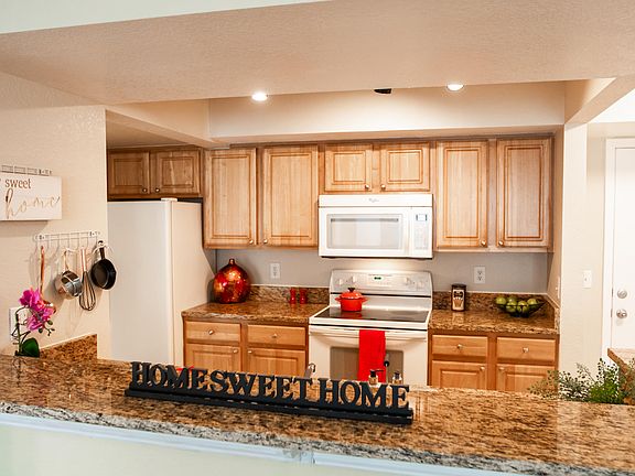 5th image of 10075 N Gate Pkwy #1707