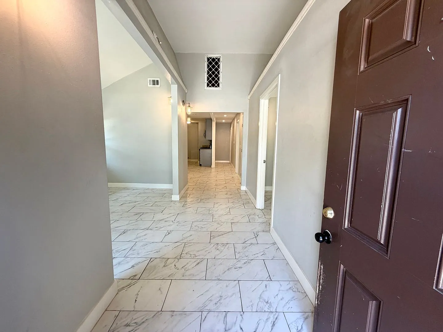 Charming 2 bedroom 1 bathroom house in Thousand Oaks! — Photo 4
