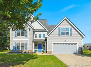 302 Otley Ct, Hope Mills, NC 28348