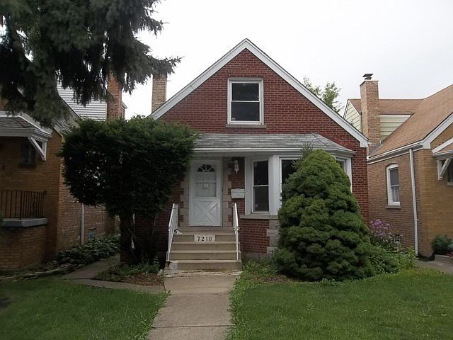 1st image of 7210 S Sawyer Ave