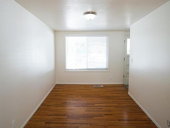 5th image of 5558 S Somerset Way