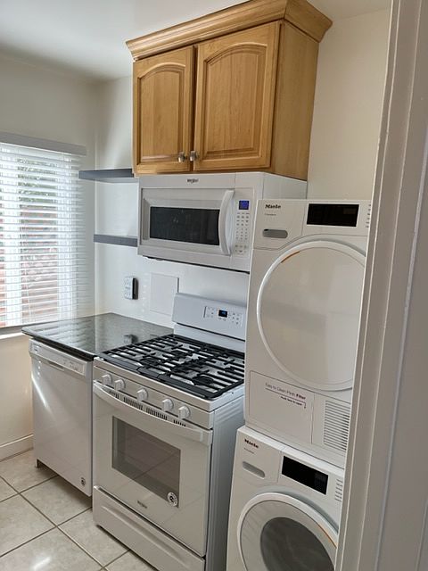 1st image of 1111 Pico Blvd #E