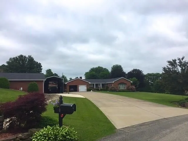170 Possum Hollow Rd photo 1