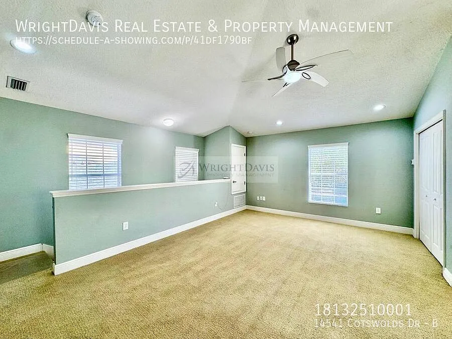 Beautiful Carriage Apartment in Westchase! — Photo 4