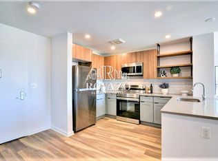 502 Market St #2A, Newark, NJ 07105