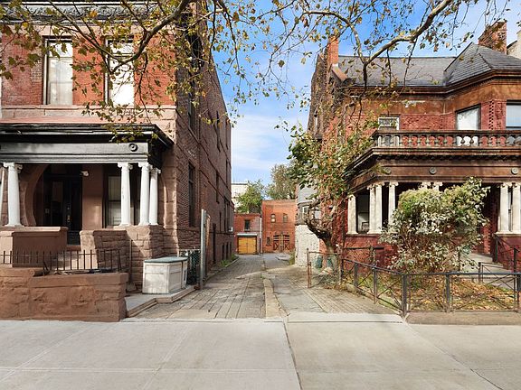 3rd image of 669 Saint Marks Ave